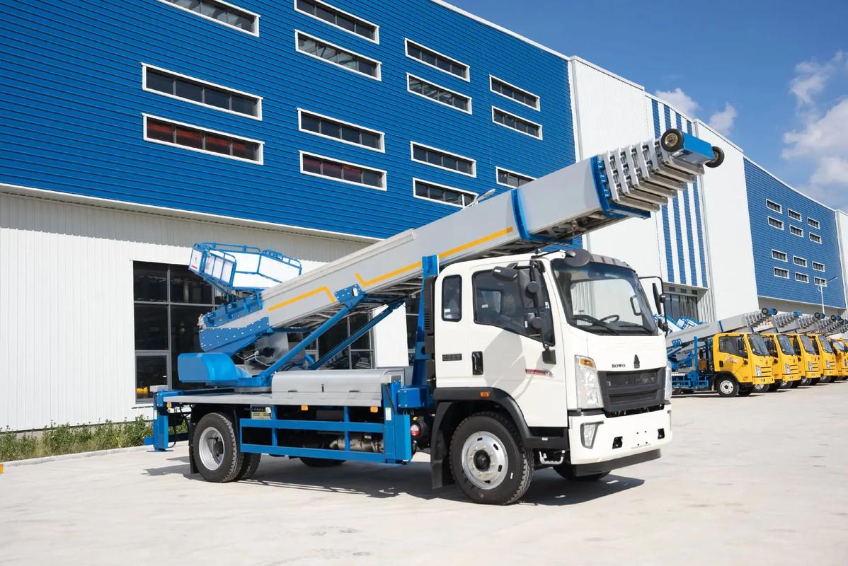 沭阳县出租云梯车高空作业车 建筑垃圾搬运